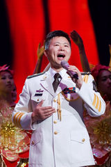 高清组图：谭晶王宏伟二重唱《心连心》剧照