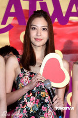 幻灯图：林志玲助阵模特公司开工 泳装环节趣味十足