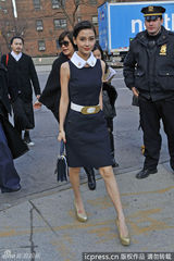 组图：baby秦岚东方魅力纽约pk阿凡达女星