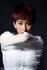 组图：马苏最新靓照惊艳曝光 尽显柔情与霸气