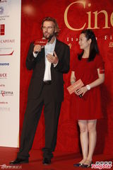 组图：赵涛离贾樟柯依旧亮眼