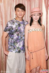 组图：万绮雯黄宗泽聚餐 宣传剧集《好心作怪》