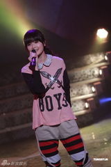 组图：林峰感谢朋友支持 阿Sa(蔡卓妍)称其遇人不淑