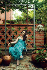 组图：“硬糖公主”赵柯居家写真温馨自然