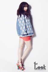 组图：韩星郑丽媛春装写真展时尚个性风采