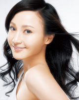 组图：姚笛人气晋升成广告宠儿 形象清丽肤如凝脂