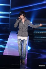 组图：韩国团体大出动 SJ-M唐禹哲high翻台北