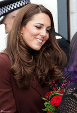 高清组图：英国王妃凯特-米尔顿情人节优雅现身