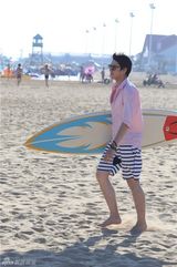 组图：央吉玛左立领衔当红选秀炸子鸡来袭