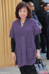 组图：方逸华跪拜邵逸夫 刘德华张学友致祭