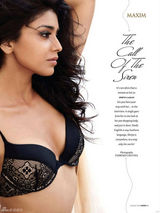 组图：印度女星施瑞娅-萨兰黑色内衣性感