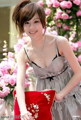 高清组图：甜心教主王心凌公主装甜美