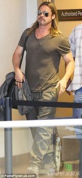 组图：皮特抵法密会婚礼策划师 商讨婚礼事宜