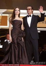 高清组图：《生命之树》首映 朱莉皮特亮相秀恩爱