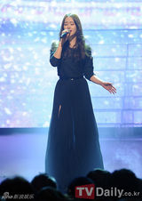 组图：少女时代录制《MCD》变嘻哈战士夺冠