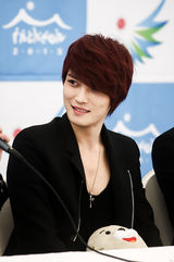 高清图：JYJ宣传亚运会 在中美艳有天可爱