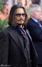 高清组图：《游客》首映 朱莉皮特秀恩爱德普落单