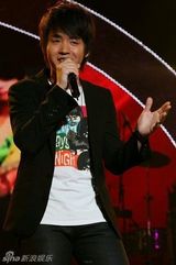 高清图：沙宝亮巡演首站成功 金沙演唱会圆满结束