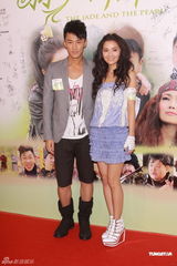 高清图：《翡翠明珠》首映 阿Sa(蔡卓妍)容祖儿等群星助阵