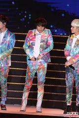 组图：SHINee台北热力开唱 劲歌热舞high不停