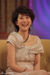 幻灯图：海清上节目不计形象 开怀大笑征服观众