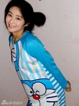 幻灯图：内地版杉菜颖儿写真 儿童节大秀可爱睡衣