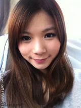 跳水第一美女何姿微博美图 可爱卖萌(图)