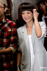 组图：周迅将拍新片 笑言当老板没什么不同