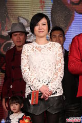 组图：《铁狮玉玲珑》首映邱黎宽站台高喊票房