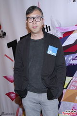 组图：卓韵芝将拍新片 邀周秀娜演功夫少女