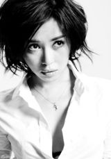 高清图集：余男任柏林电影节评委 新写真妖艳魅惑