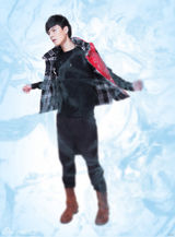 组图：冯铭潮写真呈现冰封世界 优质有型潮味多变