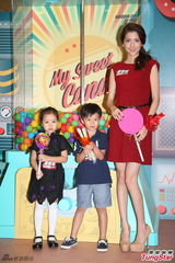 组图：吴千语红裙性感出镜 否认林峰到香闺过夜