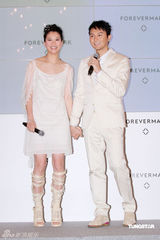 幻灯图集：袁咏仪张智霖秀恩爱 高圆圆暂无结婚计划