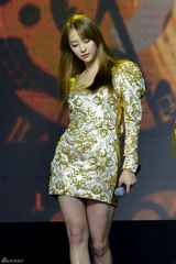 高清组图：SISTAR香港开唱 短裙透视性感爆乳