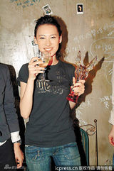 组图：传奇女孩梁洛施成名奋斗史盘点