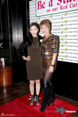 组图：翁虹出席活动 与陈司翰演夫妻被赞登对