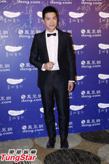 组图：谢楠出席活动 享受恋爱不急结婚