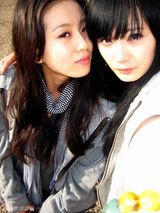 组图：《仙三》剧组埃及游旧照 杨幂刘诗诗亲密