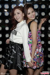 组图：何佩瑜强抢林德信 许奕妮曾被引诱吸毒