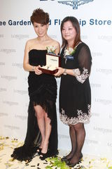 组图：余诗曼望回巢与刘德华拍剧 目前感情空白