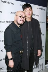 组图：SJ金希澈Clara等参加时装周时尚个性