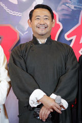 组图：《虎口拔牙》发布会 姜武证实片酬下降