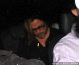 组图：皮特好事将近包场宴请好友乔治-克鲁尼