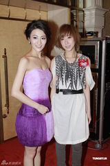 组图：梁安琪不问何超云恋情 否认赌王赠送近亿股份