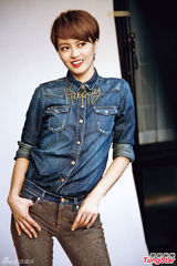 组图：梁咏琪大谈幸福旅程 准备接受小生命来临