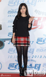 组图：SJ银赫东海孔孝真等助阵《过山车》试映