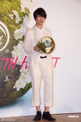 组图：严爵聊理想女友条件 失落未入围金曲奖