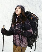 高清组图：韩星河智苑冬装户外写真变酷帅女人