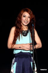 组图：Hebe语出惊人“胸部山” Ella搞笑扮丑相挺